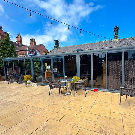 The George Wright Boutique Hotel, Bar & Restaurant Rotherham Exterior photo
